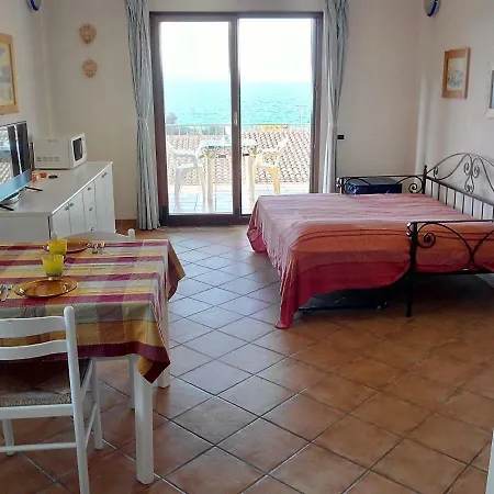 Daire Splendido Mono Vista Mare Con Wi Fi A 100 Mt Da